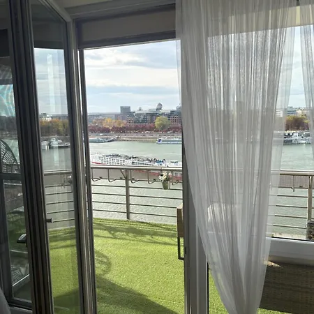 Panorama Duna Pest Apartament *