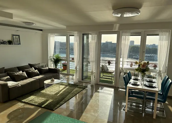 Panorama Duna Pest Apartament *